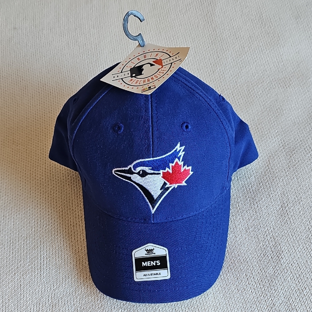 Blue Jays Fan Favorite Strapback Baseball Cap NWT
